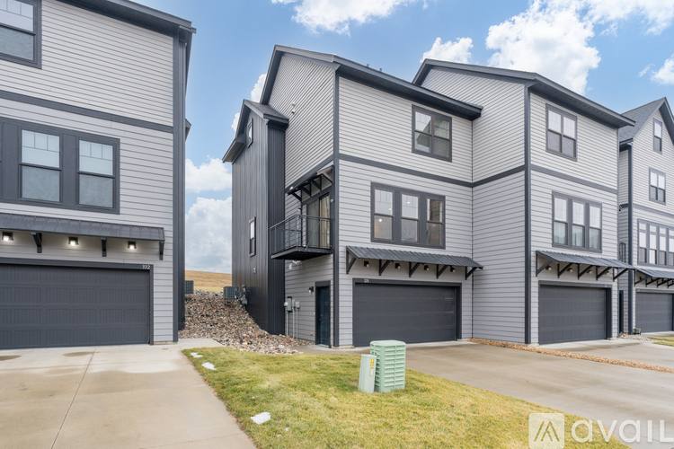 Townhouse for rent at 350 Trestle Trail, Mankato, MN 56001