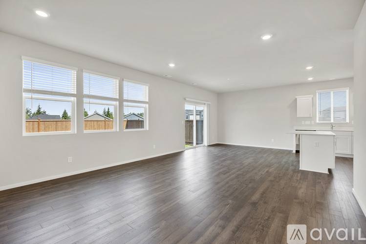 House for rent at 1389 SW Pendleton Way, Port Orchard, WA 98367