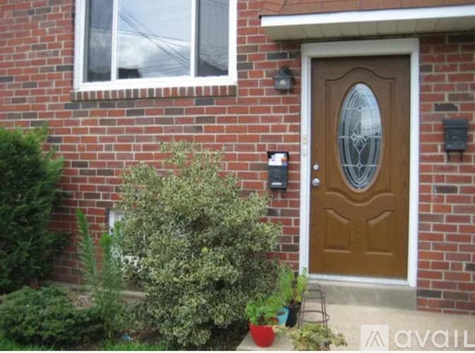 Apartment for rent at 57 W Broadway Avenue, - 2nd Floor, Clifton Heights, PA 19018