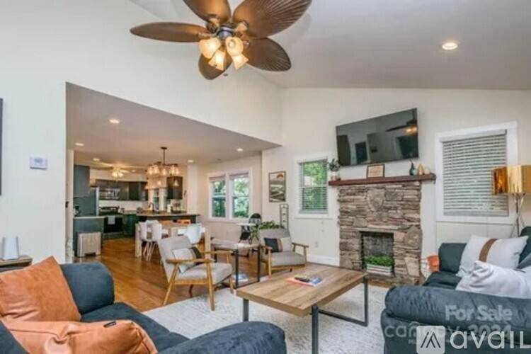 House for rent at 714 N Whitted St, Hendersonville, NC 28791