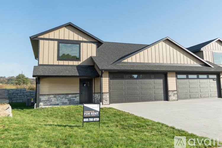 Townhouse for rent at 4030 Brook Elizabeth Dr, Onalaska, WI 54650