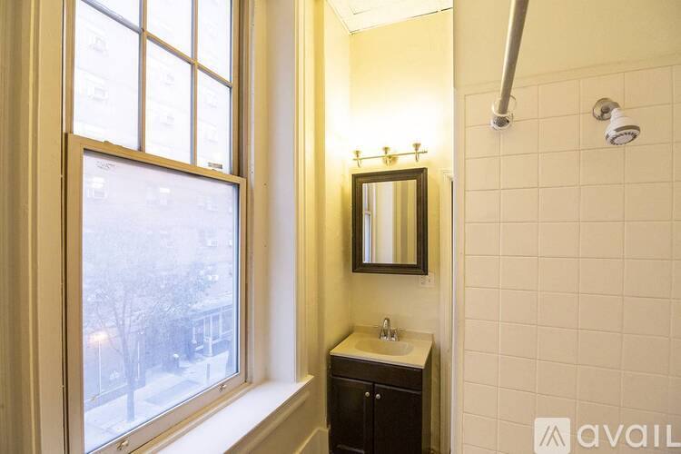 125 S 21st St #3M, Philadelphia, PA 19103