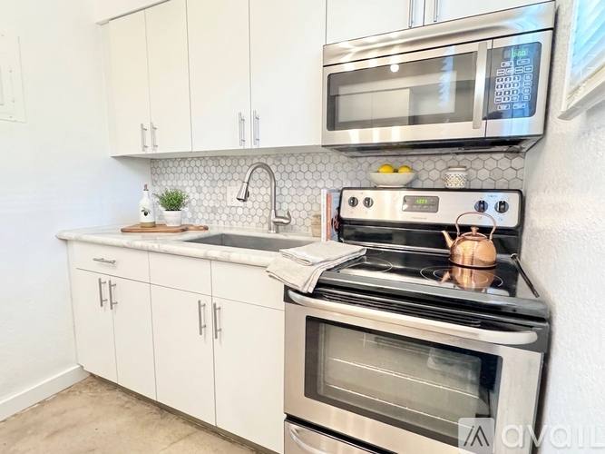 Apartment for rent at 45 E Lexington Ave #2, Phoenix, AZ 85012