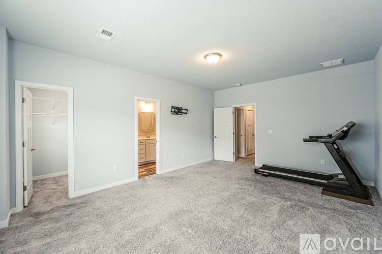 Townhouse for rent at 4732 Kilby Dr, Virginia Beach, VA 23456