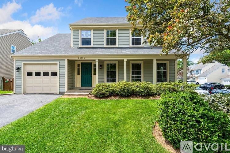 House for rent at 20704 Burnt Woods Dr, Germantown, MD 20874