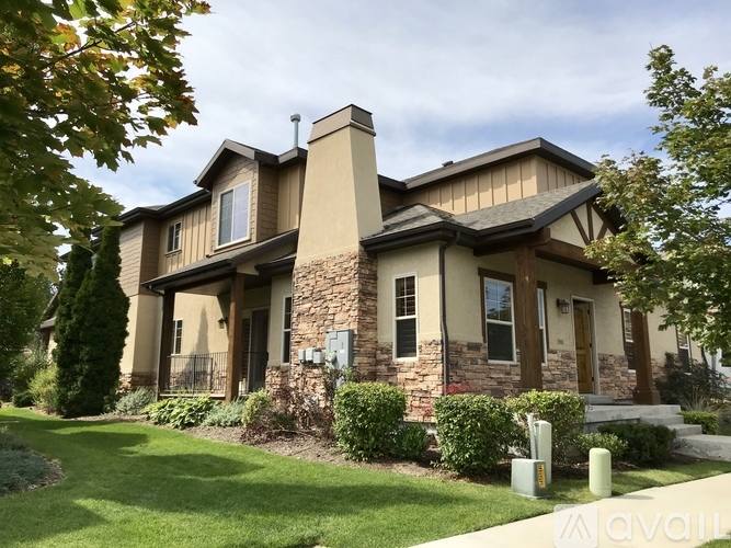 Townhouse for rent at 1540 Sienna Oak Court #VILLAGE on Dimple De, Sandy, UT 84092