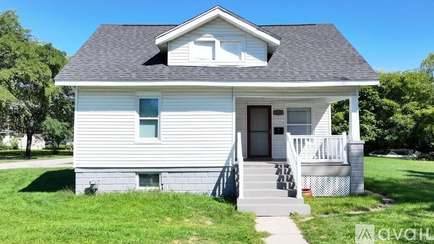 House for rent at 2128 Fordney St, Saginaw, MI 48601