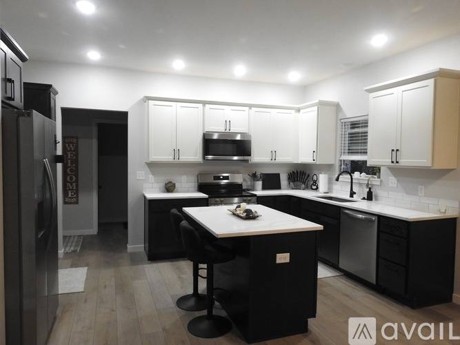 Apartment for rent at 217 1 2 E Davenport St, Iowa City, IA 52245