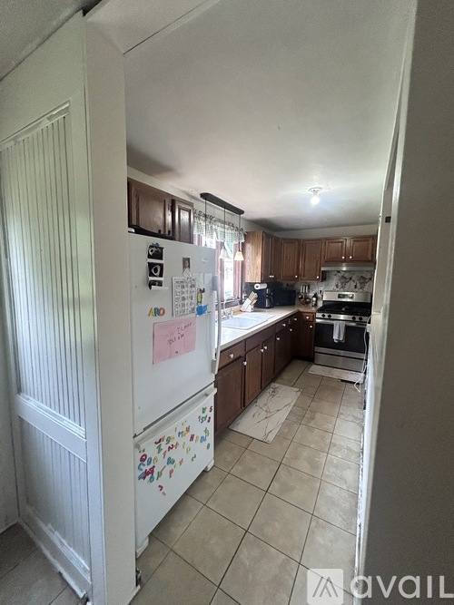 Apartment for rent at 489 Woodward Ave, 2nd Floor, East Haven, CT 06512