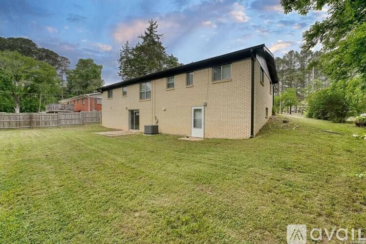 House for rent at 2702 Malvern Ave, Hot Springs, AR 71901