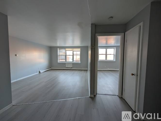 Apartment for rent at 194 Washington St #101, Hartford, CT 06106