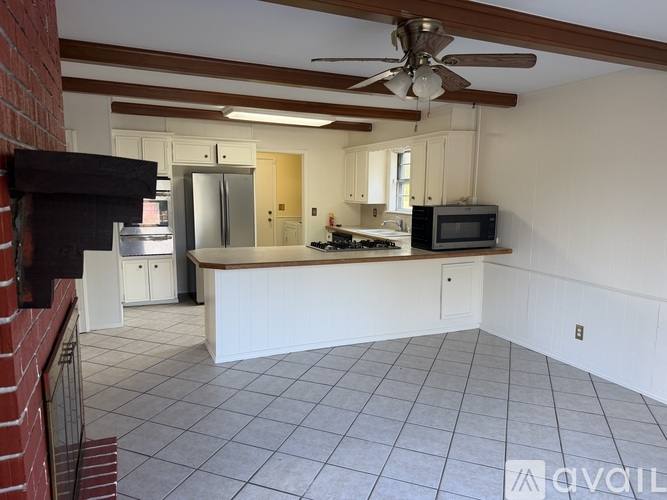 House for rent at 2611 S 94th E Ave, Tulsa, OK 74129