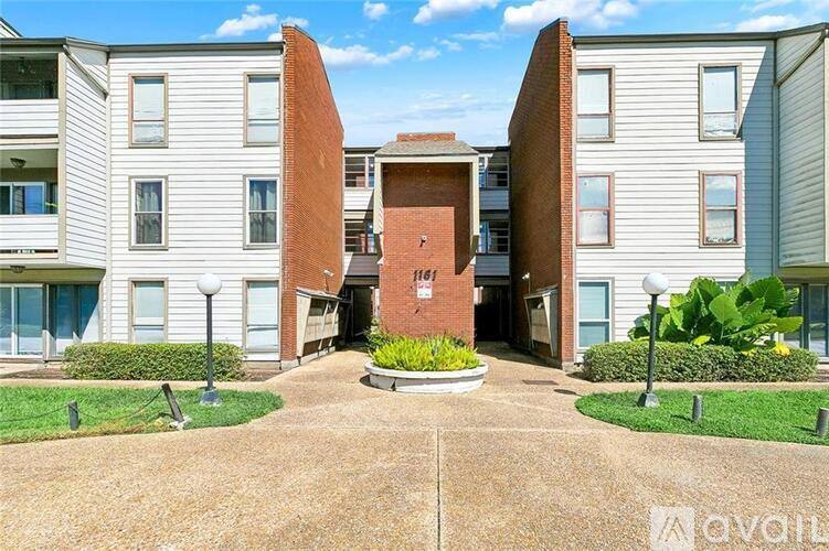 Apartment for rent at 1161 Lake Ave #116, Metairie, LA 70005