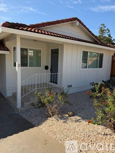Apartment for rent at 22381 Salem Ave #2, Cupertino, CA 95014
