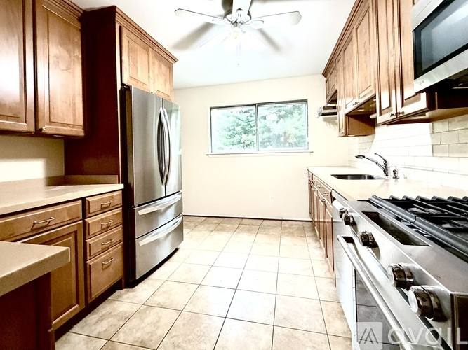 House for rent at 804 Cypress Beach Rd, Severna Park, MD 21146