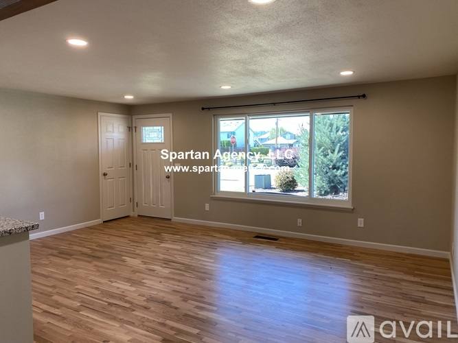 Apartment for rent at 1305 23rd St NW, Puyallup, WA 98371