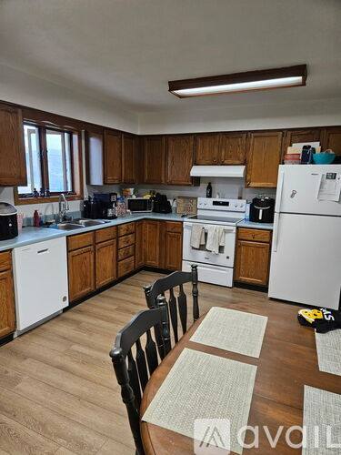 Apartment for rent at 327 6th St, Monroe, WI 53566