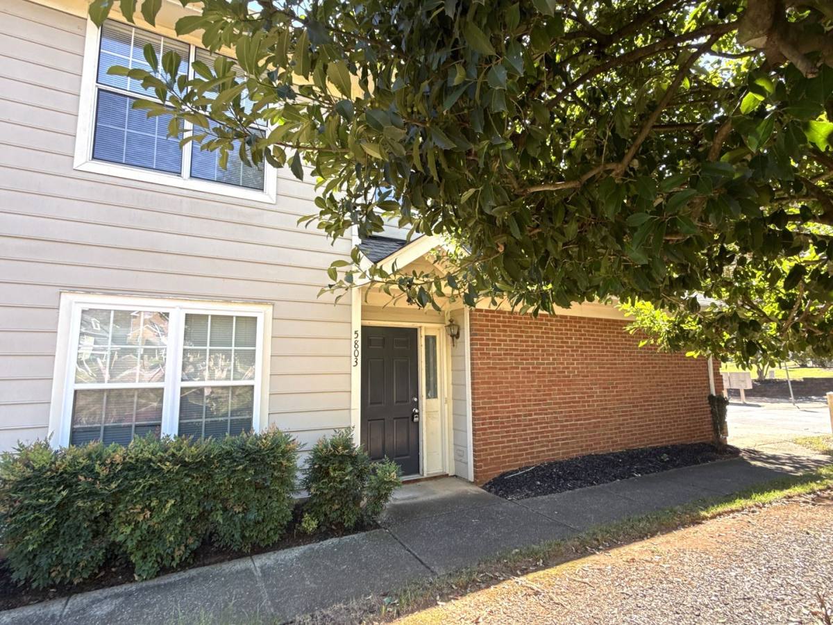 Townhouse for rent at 5803 Amity Springs Dr, Charlotte, NC 28212
