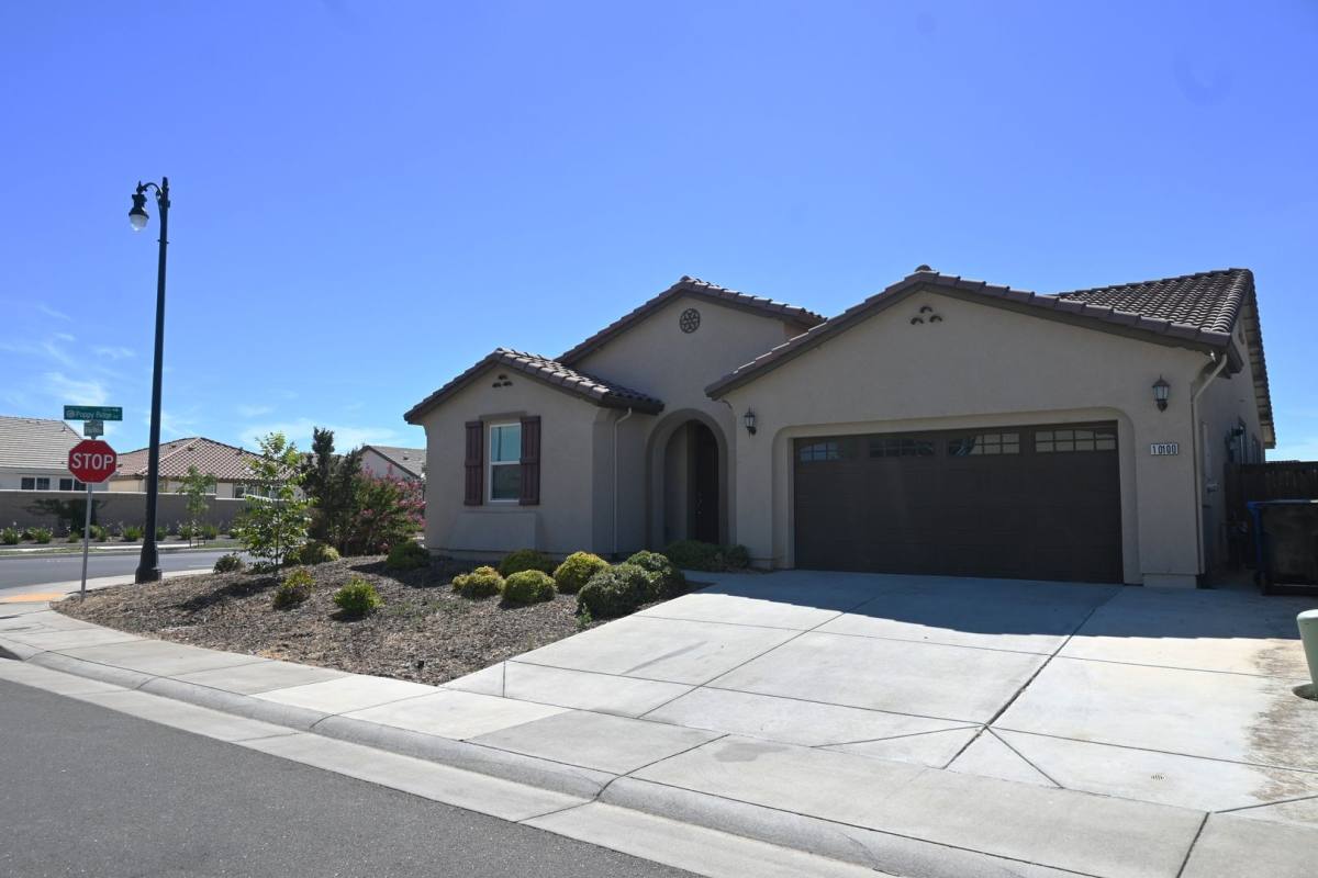 House for rent at 10100 Robert Watkins Way, Elk Grove, CA 95757