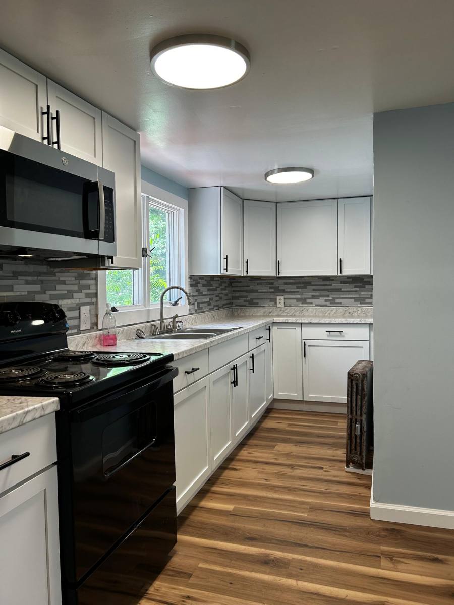 Apartment for rent at 305 Jackson St, Olyphant, PA 18447