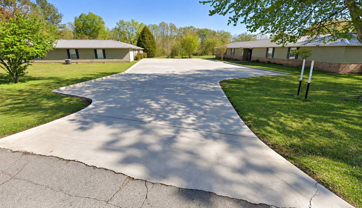 Apartment for rent at 1605 McDowell, Gadsden, AL 35904