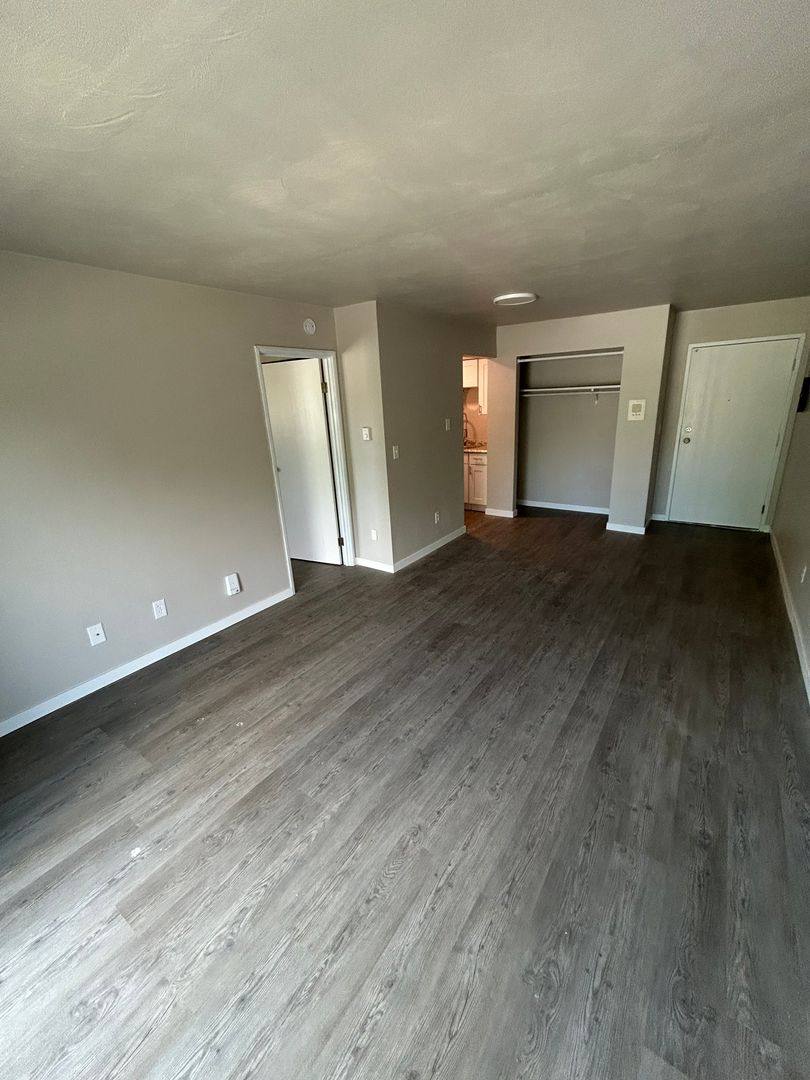 Apartment for rent at Tall Pines, 1425-1435 Western Ave, Green Bay, WI 54303