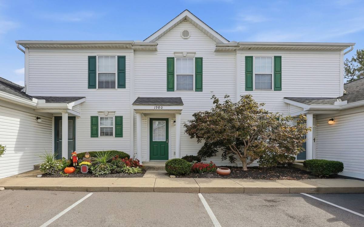 Townhouse for rent at 1980 Hoadley Dr, Columbus, OH 43228