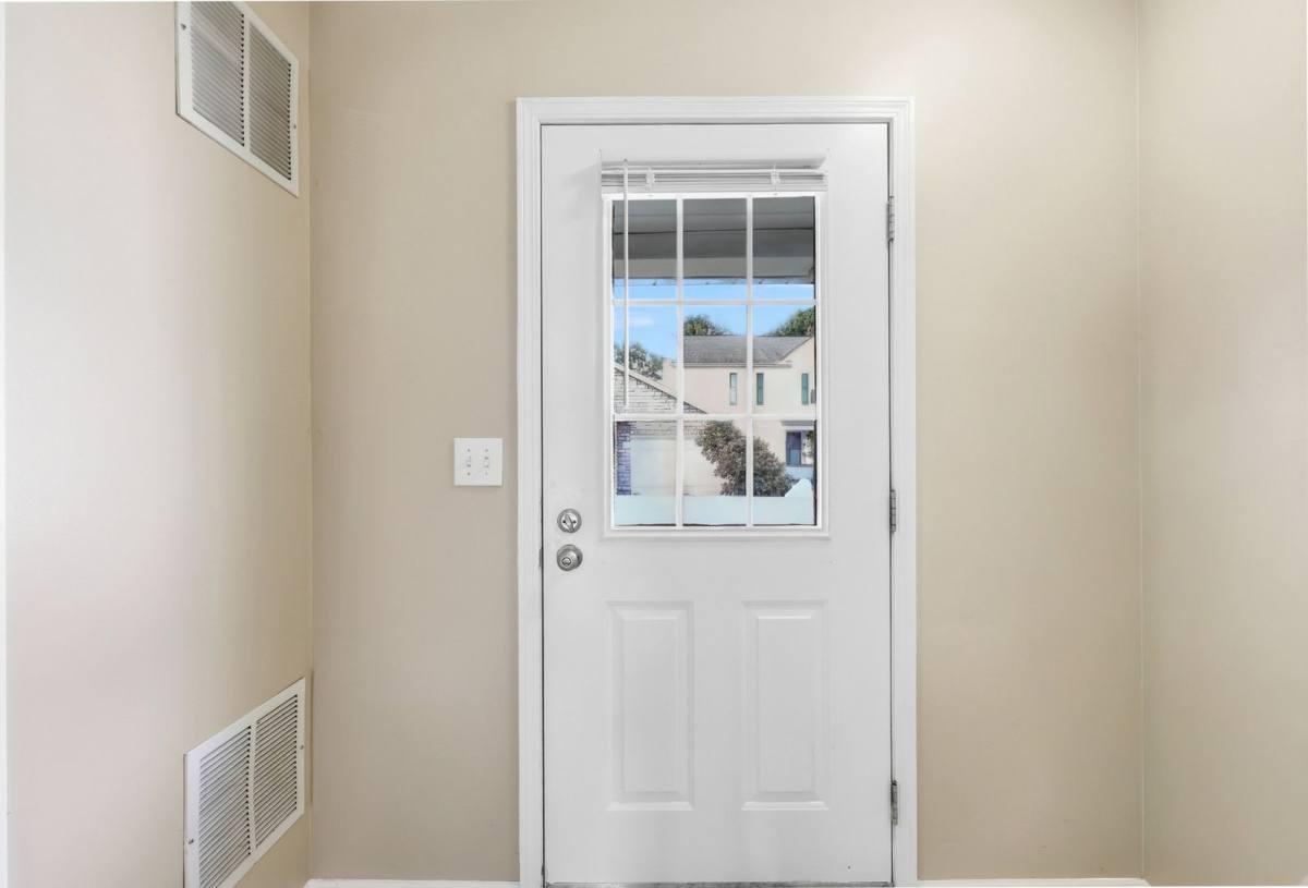 Townhouse for rent at 1980 Hoadley Dr, Columbus, OH 43228