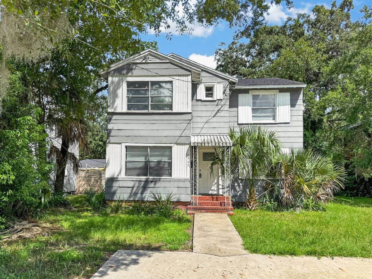 Apartment for rent at 1545-1547 Flagler Ave, Jacksonville, FL 32207