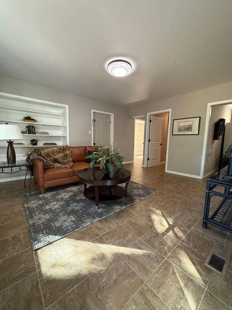 Apartment for rent at 454 Rogue River Highway, Gold Hill, OR 97525