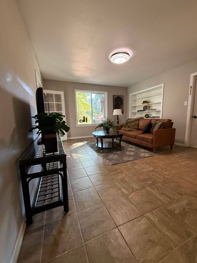 Apartment for rent at 454 Rogue River Highway, Gold Hill, OR 97525