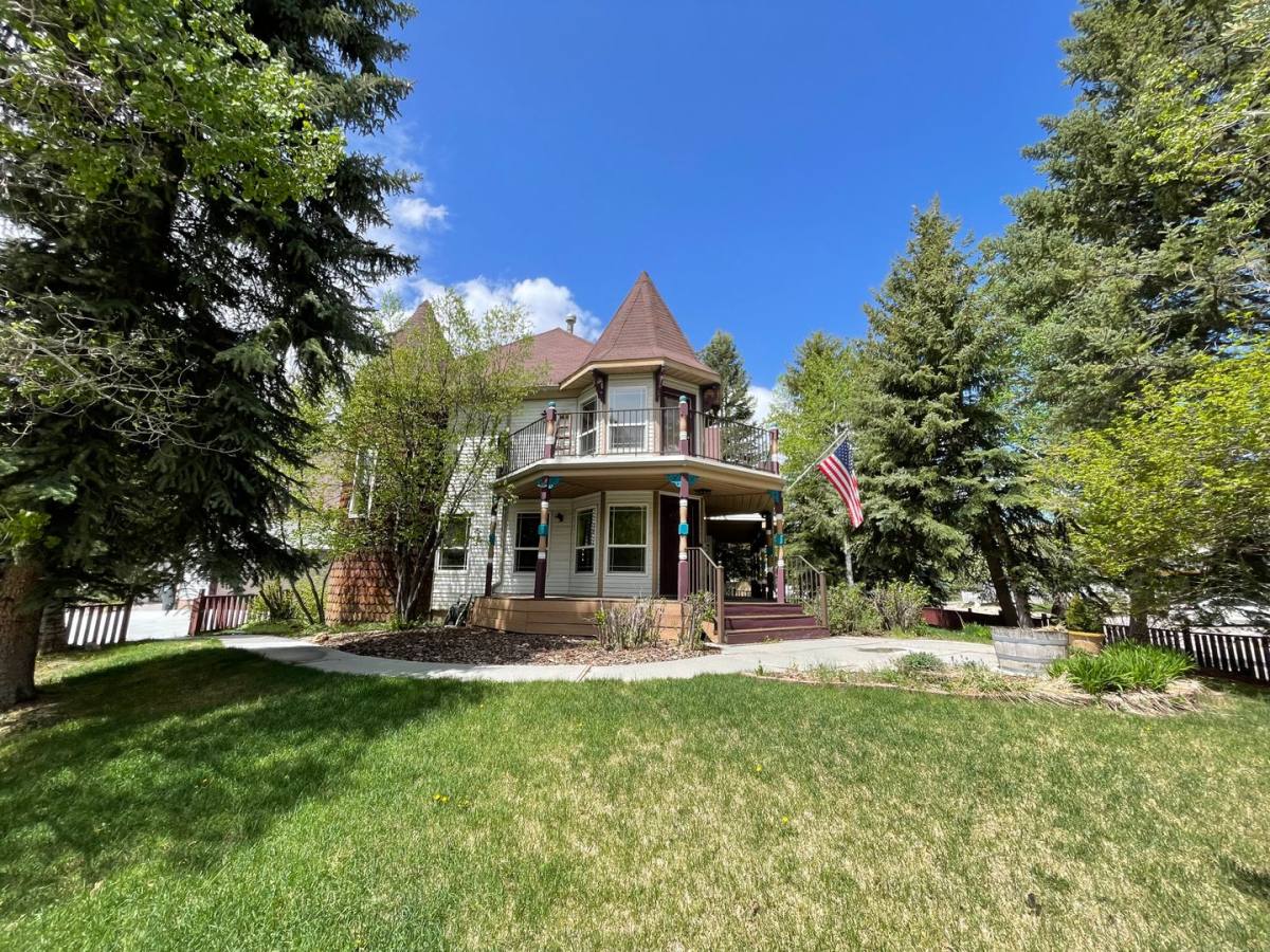 House for rent at 2522 Annie Oakley Dr, Park City, UT 84060