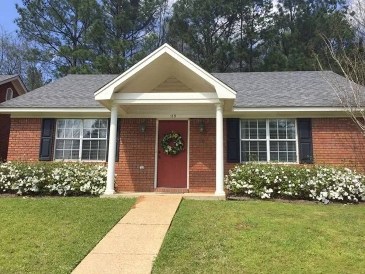 House for rent at 113 Twin Oaks Cove, Oxford, MS 38655