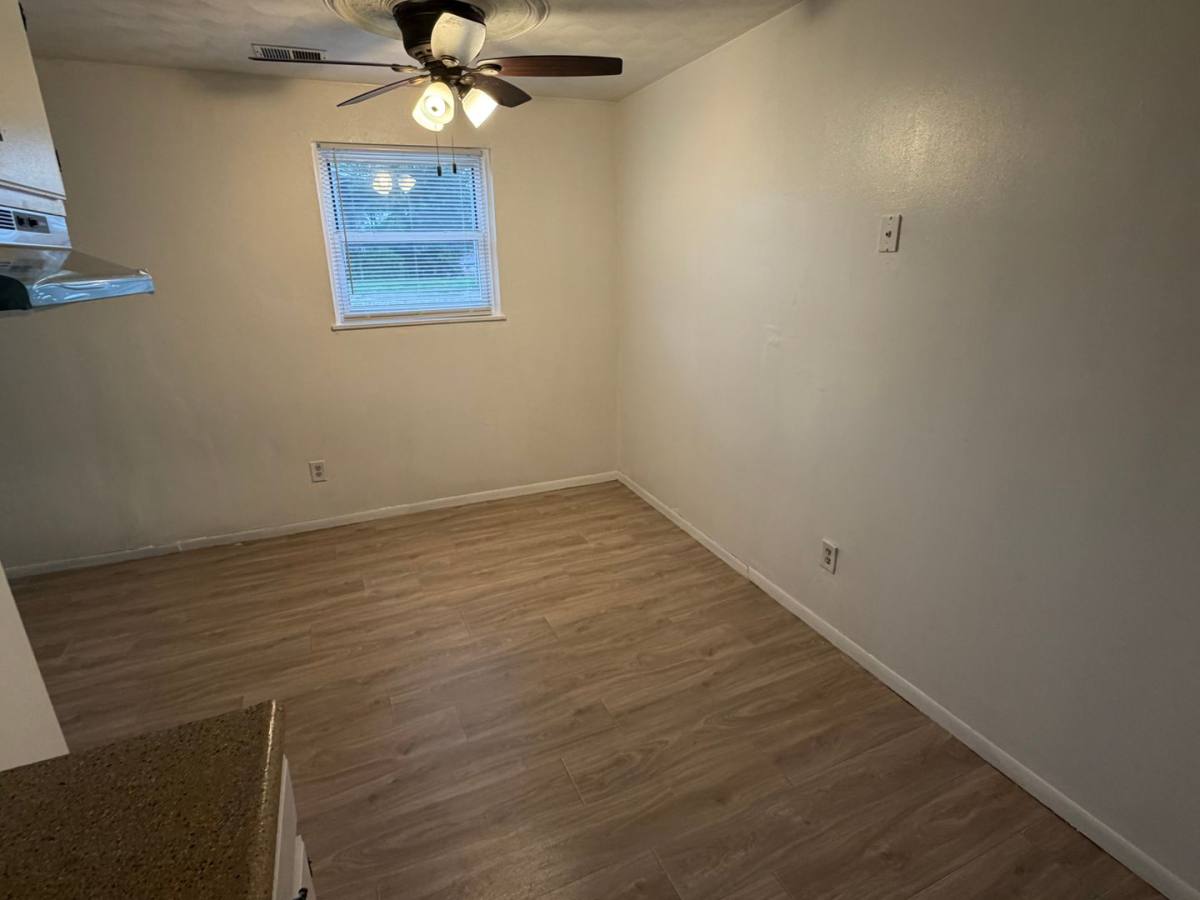 Apartment for rent at 702 W 63rd St, Davenport, IA 52806