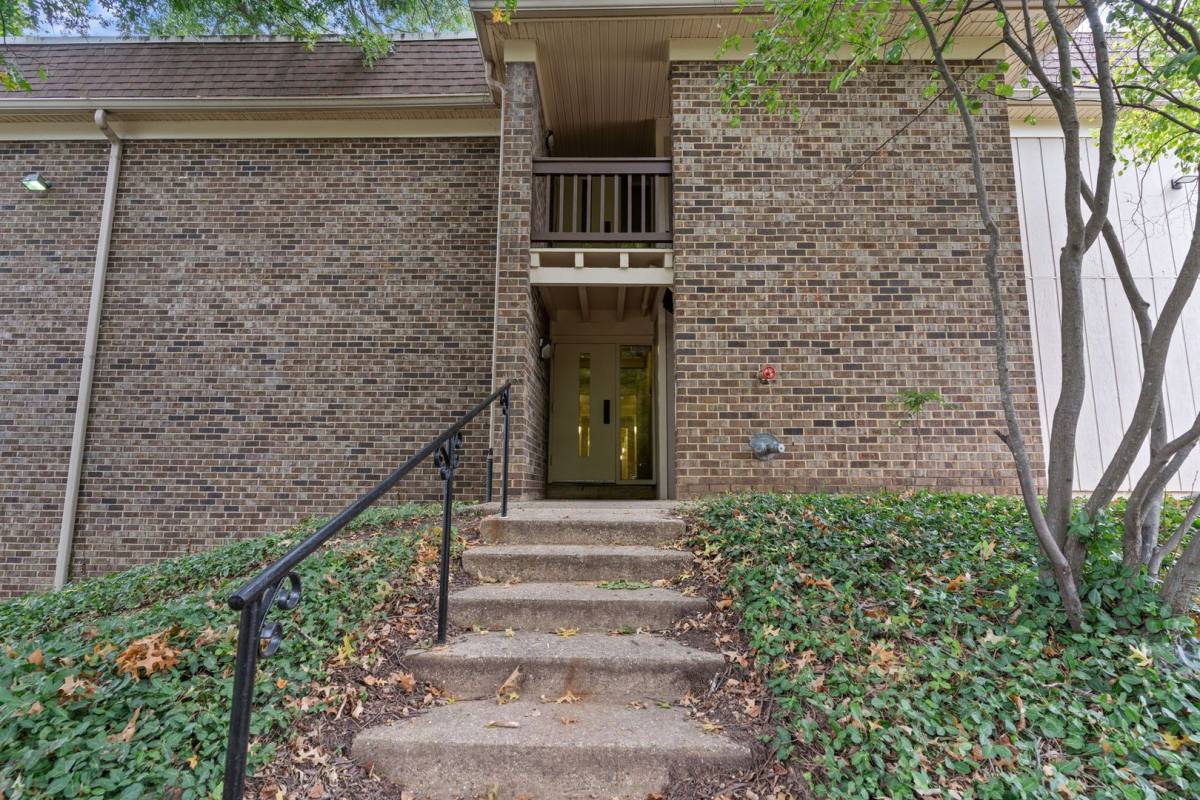 Condo for rent at 5766 Rexford Court #M, Springfield, VA 22152
