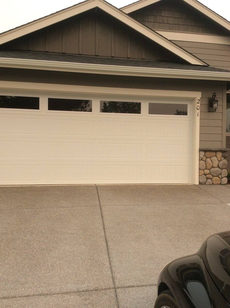 House for rent at 201 SE Briggs Way, Grants Pass, OR 97527