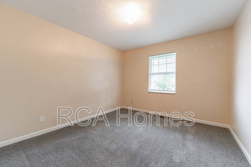 House for rent at 3859 S State Ave, Indianapolis, IN 46227