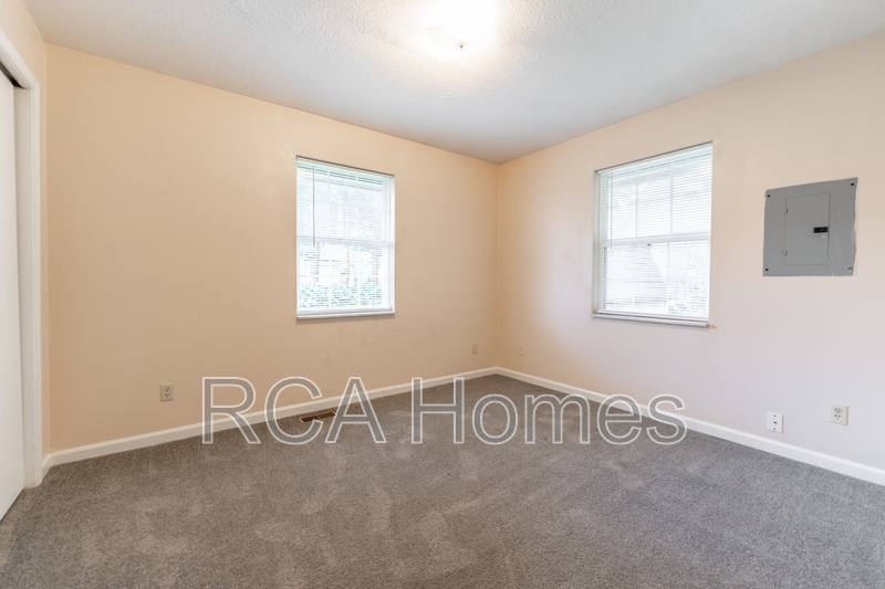 House for rent at 3859 S State Ave, Indianapolis, IN 46227
