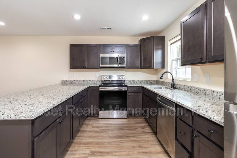 916 Warrior Hill Dr #1, Louisville, TN 37777 - Townhouse for Rent - Image 10