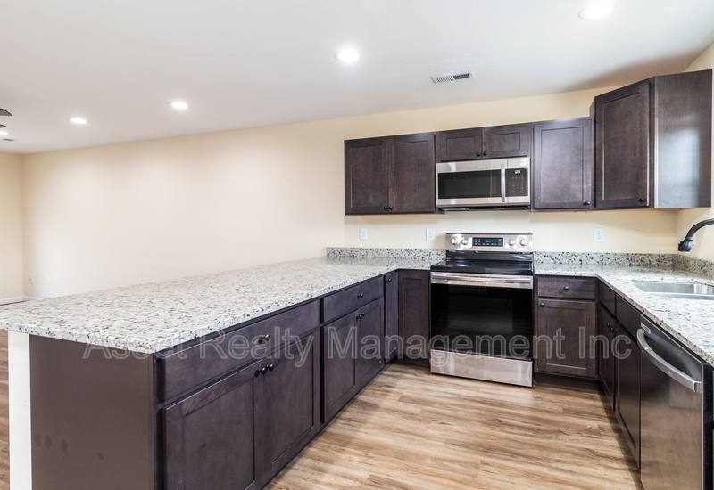 916 Warrior Hill Dr #1, Louisville, TN 37777 - Townhouse for Rent - Image 9