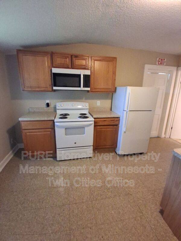 Apartment for rent at 987 Churchill St #2, St. Paul, MN 55103