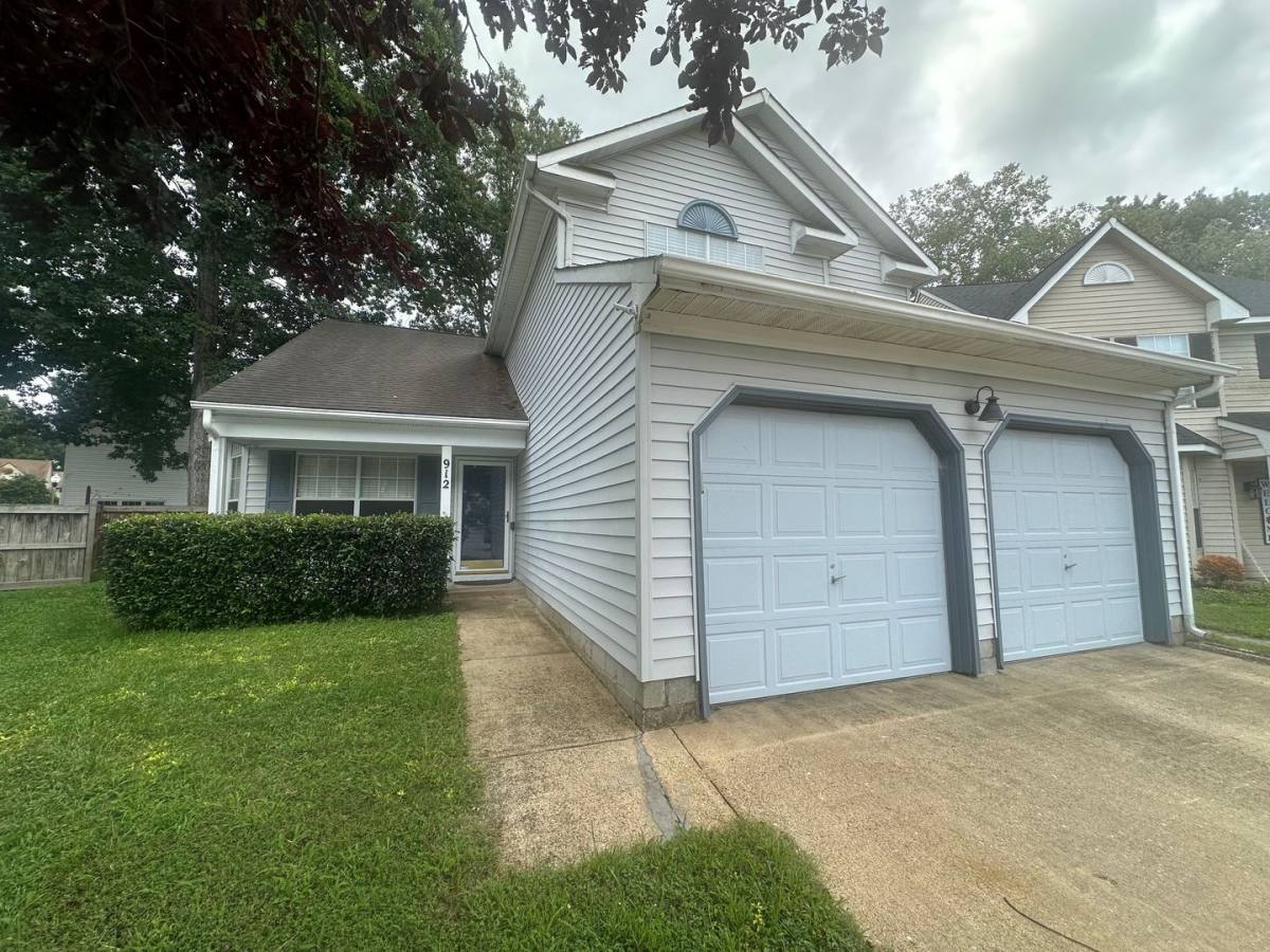 House for rent at 912 Bellgate Court, Newport News, VA 23602