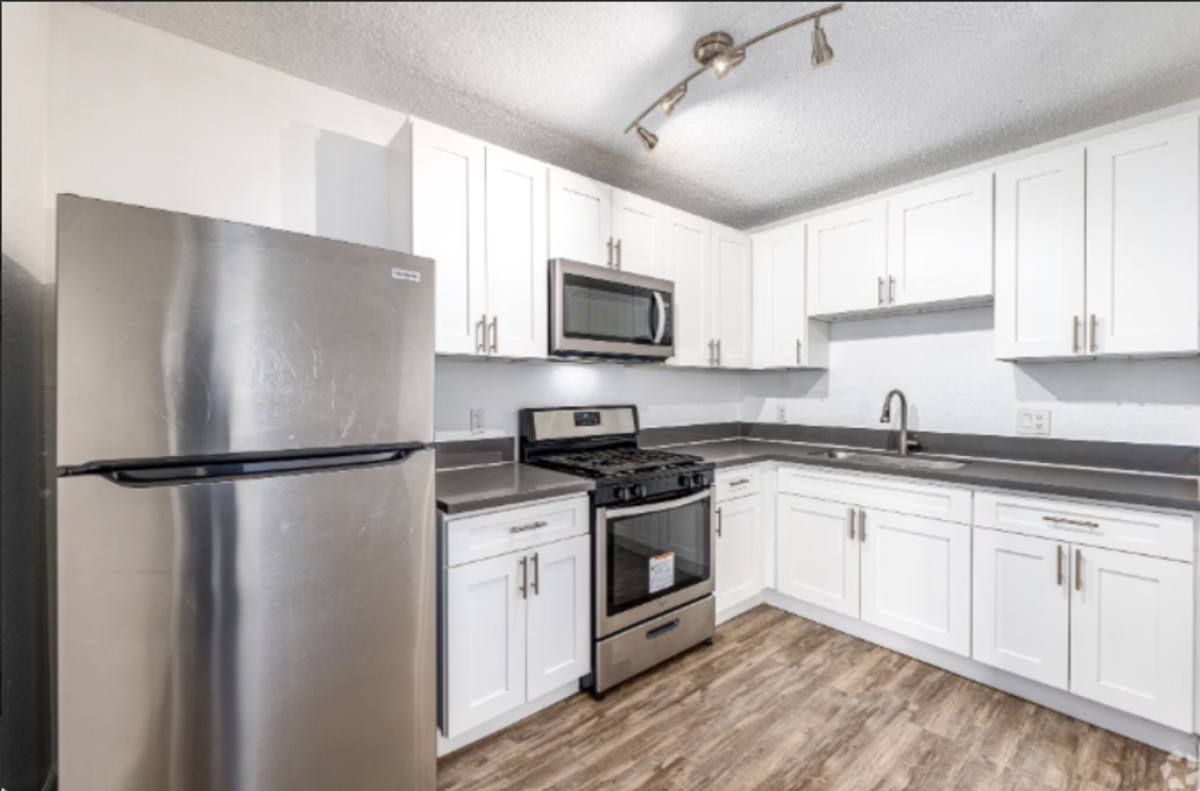 Apartment for rent at Dream Lofts, 5940 San Fernando Rd, Glendale, CA 91202