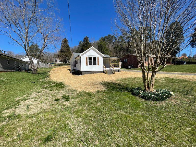House for rent at 4321 Beaver Ridge, Knoxville, TN 37931