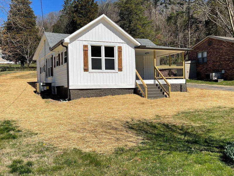 House for rent at 4321 Beaver Ridge, Knoxville, TN 37931