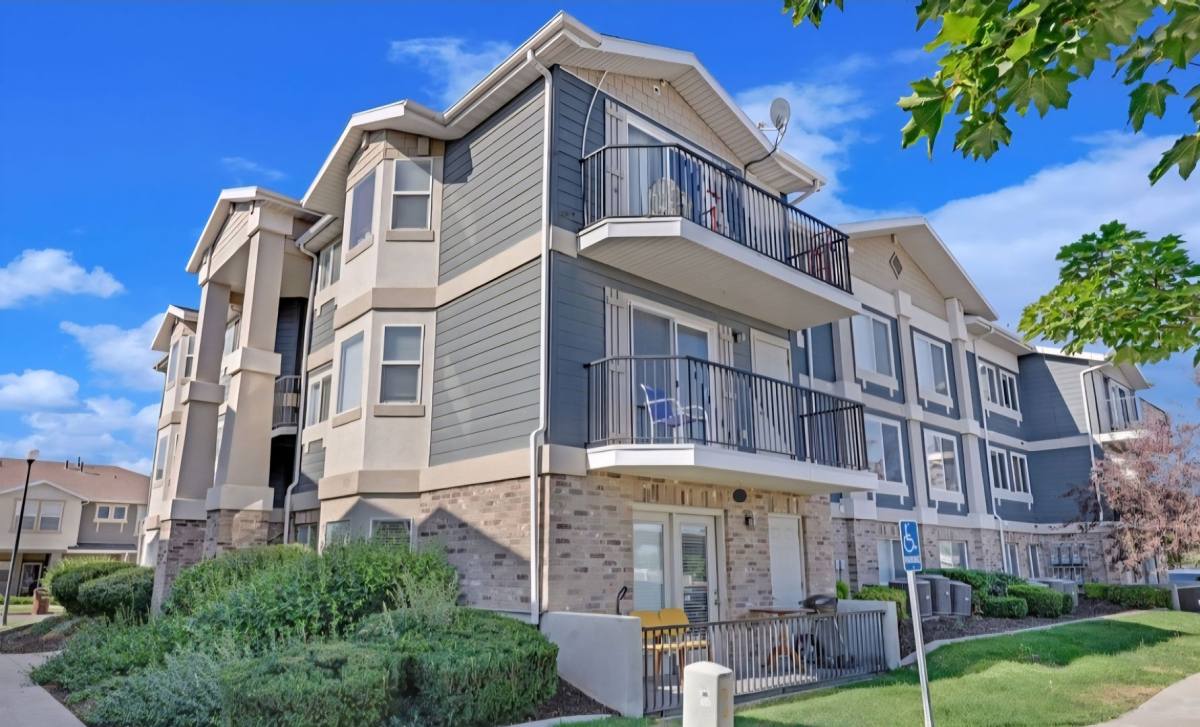 Condo for rent at 56 E Resaca Dr #A12, Sandy, UT 84070