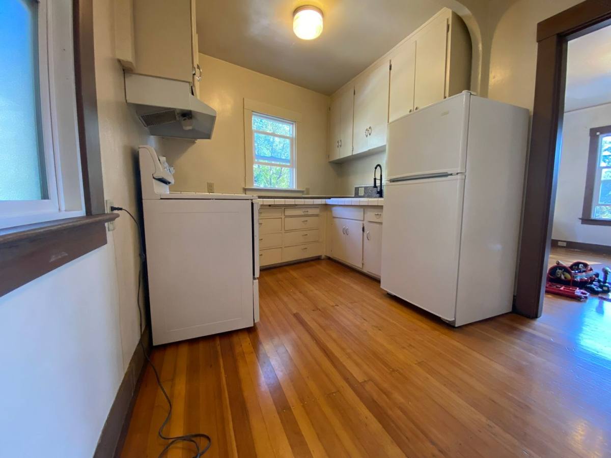 Apartment for rent at 319 N 8th Terrace, Coos Bay, OR 97420