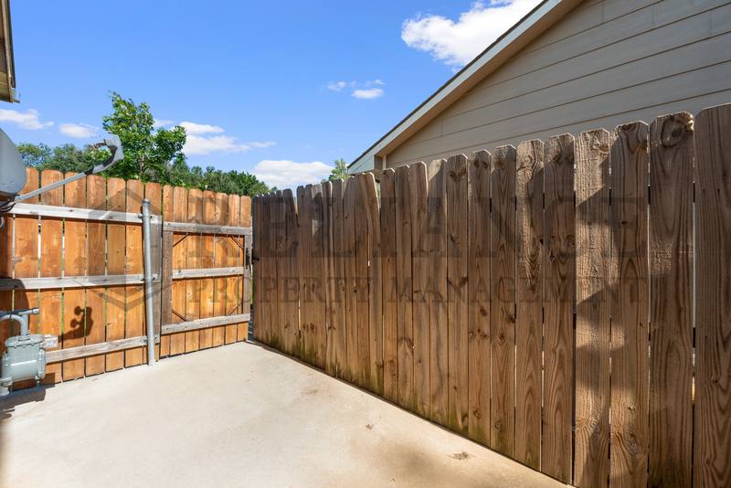 House for rent at 5515 S Victoria St #1, Wichita, KS 67216