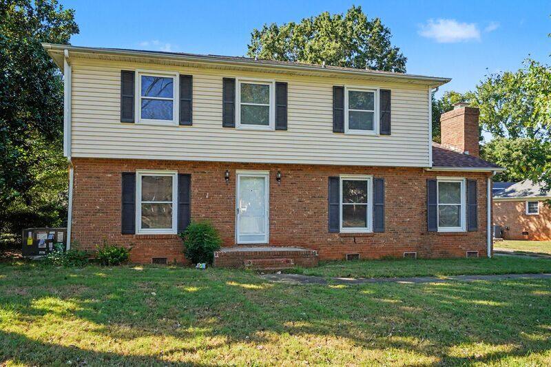 House for rent at 2517 Gum Wood Court, Matthews, NC 28105
