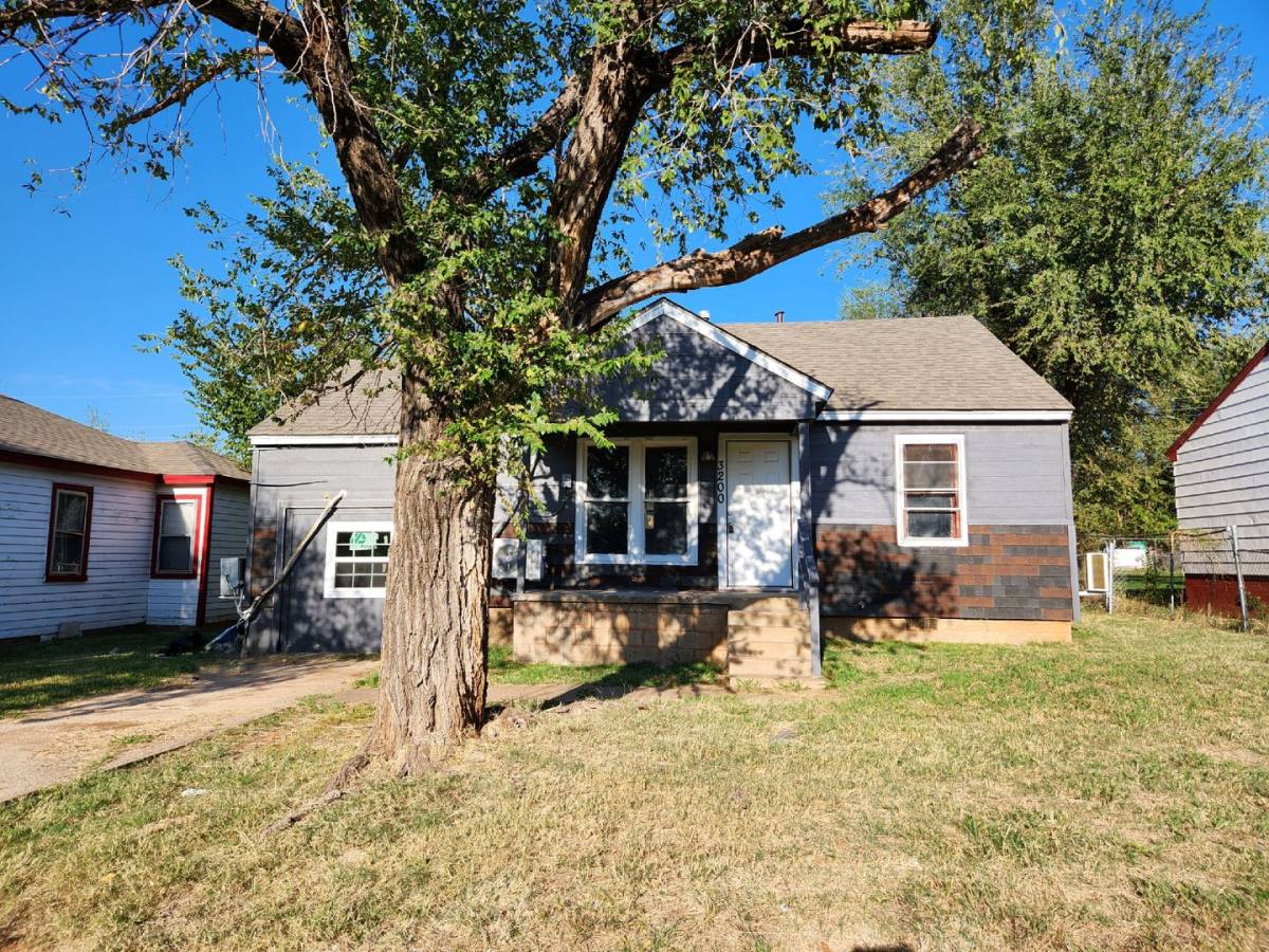 House for rent at 3200 S Dumas Lane, Oklahoma City, OK 73119